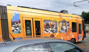 Tram da Fanta próximo ao Palais Royal em Bruxelas