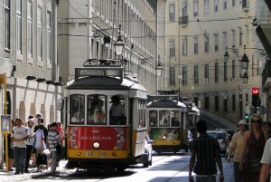 Elétrico Carris na Rua da Conceição