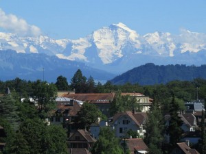 Os alpes vistos de Berna