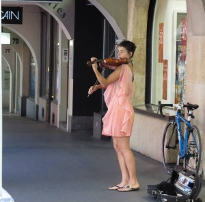 Concerto de violino nas arcadas da Kramgasse