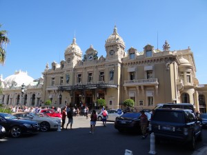 Imponente edifício do Cassino Montecarlo