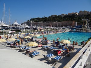 A piscina pública de Mônaco