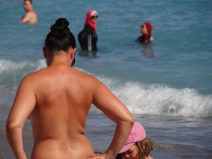 Contrastes na Praia de Nice 